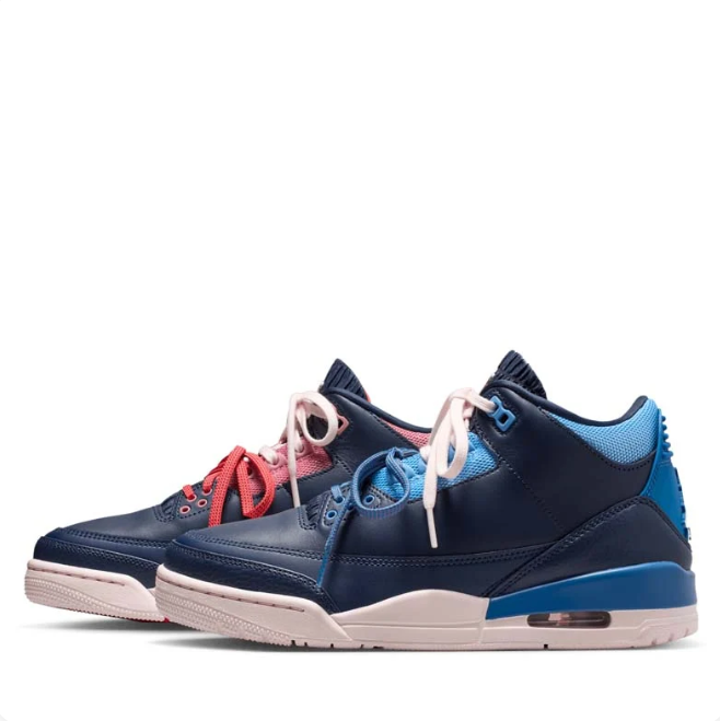 Navy Mid-Top Sneakers with Mismatched Blue & Red Accents